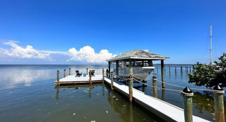 Custom dock built by Submerged Consultants a Cape Coral Based Dock Builder
