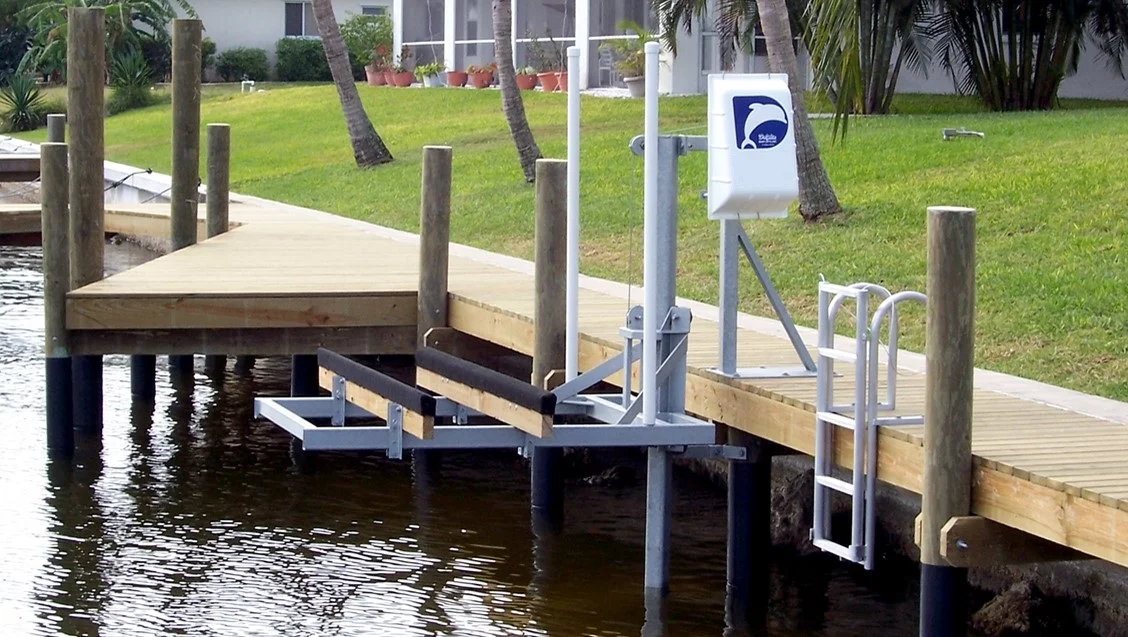 Dolphin PWC elevator lift